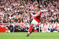 水晶宫队创造英超不败神话，挑战联赛霸主地位